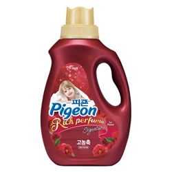 Кондиционер для белья Rich Perfume Signature Hi-Enriched Fabric Softener La Fiesta, PIGEON   2000 мл